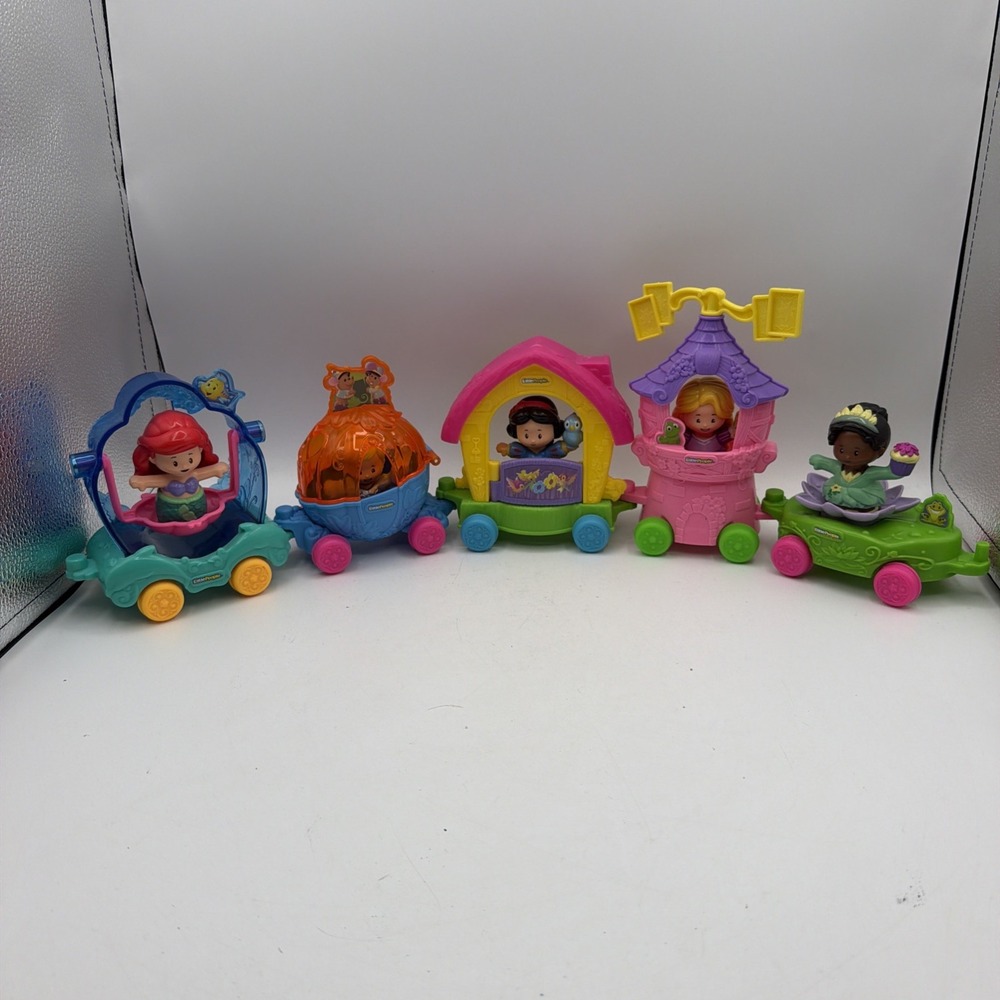 Fisher-Price Little People Disney Princess Parade Floats Ariel Tiana Snow White